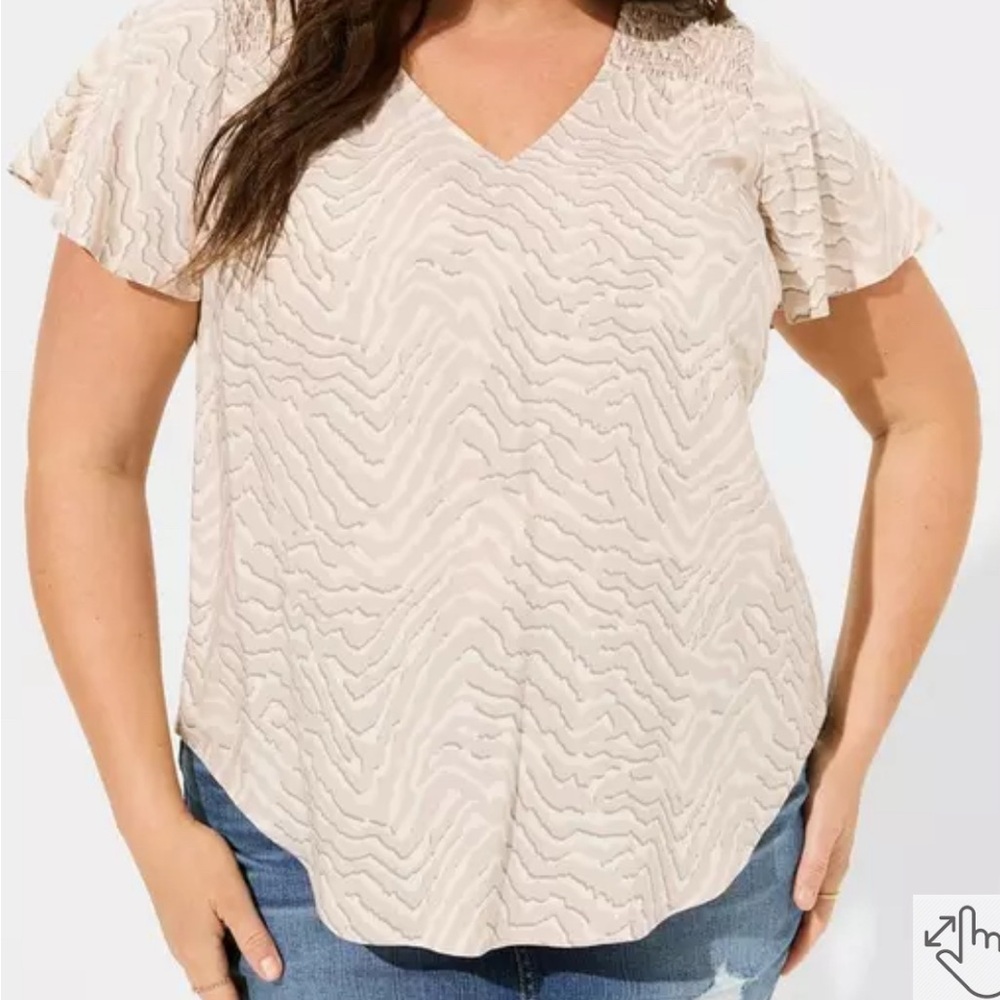 Torrid Beige Patterned Blouse - Picture 2 of 5